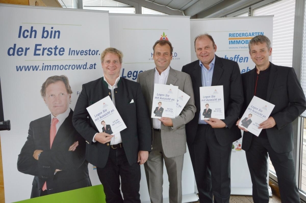 immocrowd.at-Vorstellung: Georg Kalandra (GF 1000x1000.at), Riedergarten GF Bernd Rausch, Riedergarten-Gründer und GF Herbert Waldner und Reinhard Willfort (Innovation Service Network GmbH und GF von 1000x1000.at) immocrowd.at-Vorstellung: Georg Kalandra (GF 1000x1000.at), Riedergarten GF Bernd Rausch, Riedergarten-Gründer und GF Herbert Waldner und Reinhard Willfort (Innovation Service Network GmbH und GF von 1000x1000.at)